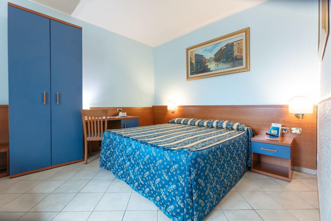 Hotel Borgo Del Mare チビタベッキア エクステリア 写真