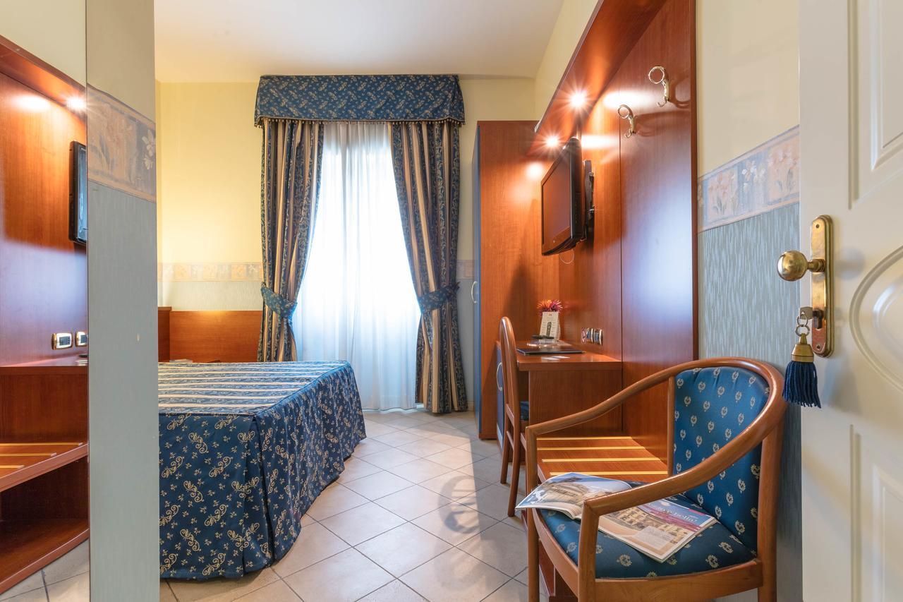 Hotel Borgo Del Mare チビタベッキア エクステリア 写真