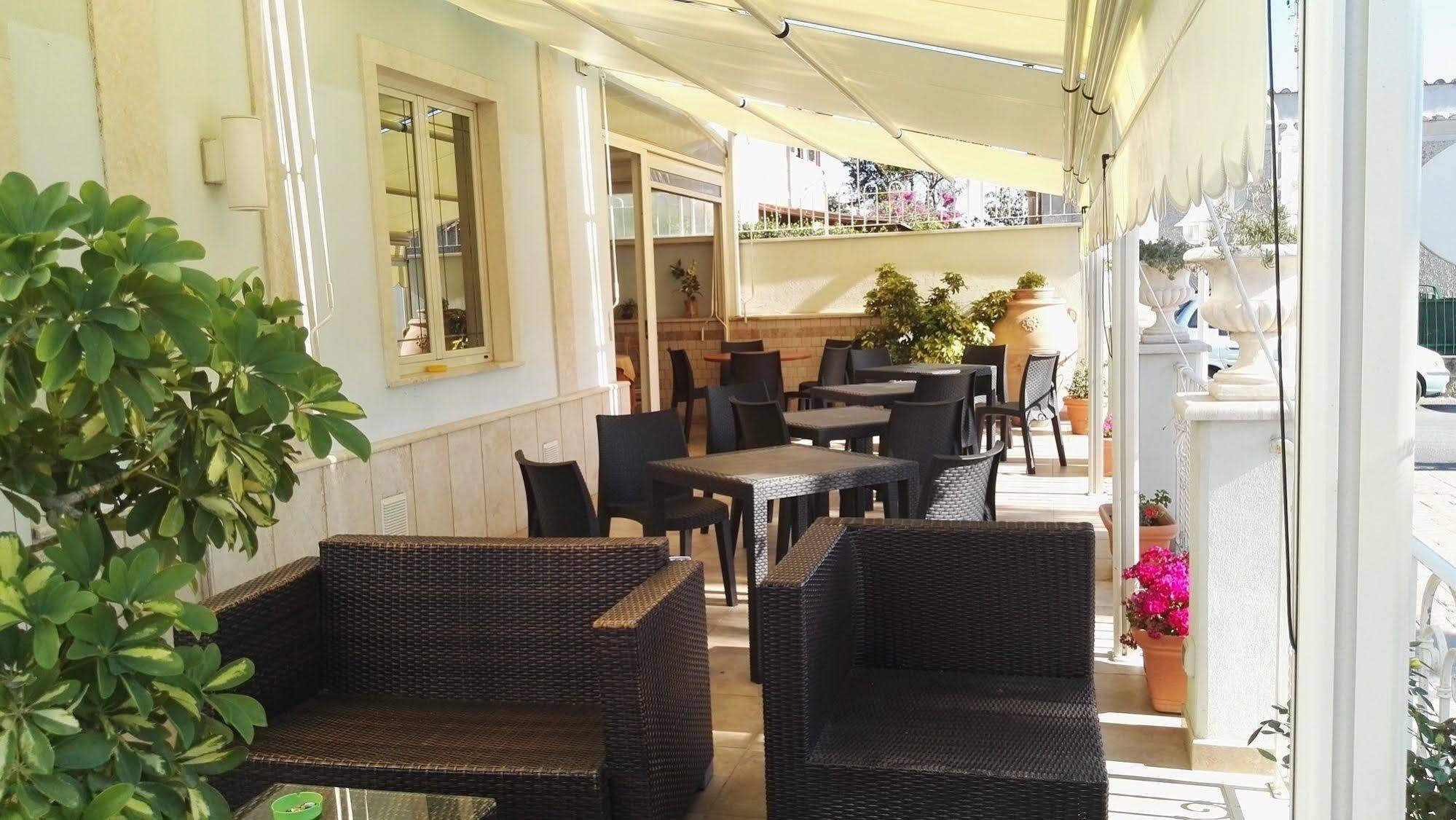 Hotel Borgo Del Mare チビタベッキア エクステリア 写真